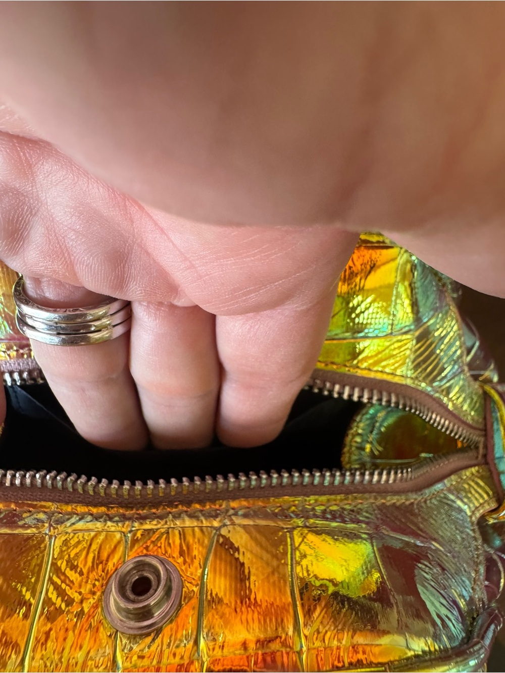 New Vivienne Westwood Orb Yasmine Holographic Purse - Picture 8 of 14